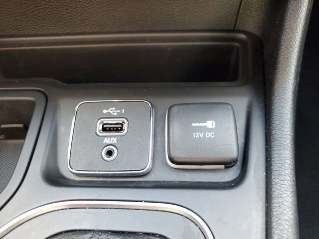 Used 2021 Jeep Cherokee Latitude Plus w/ Sun & Sound Group image 21