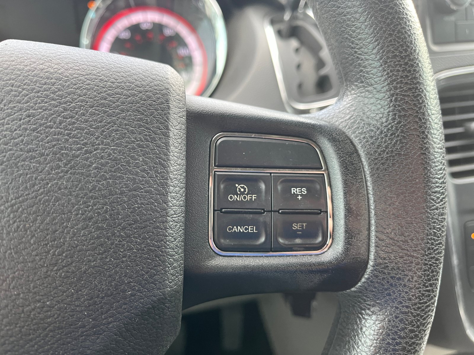 Used 2013 Dodge Grand Caravan SXT FWD image 21