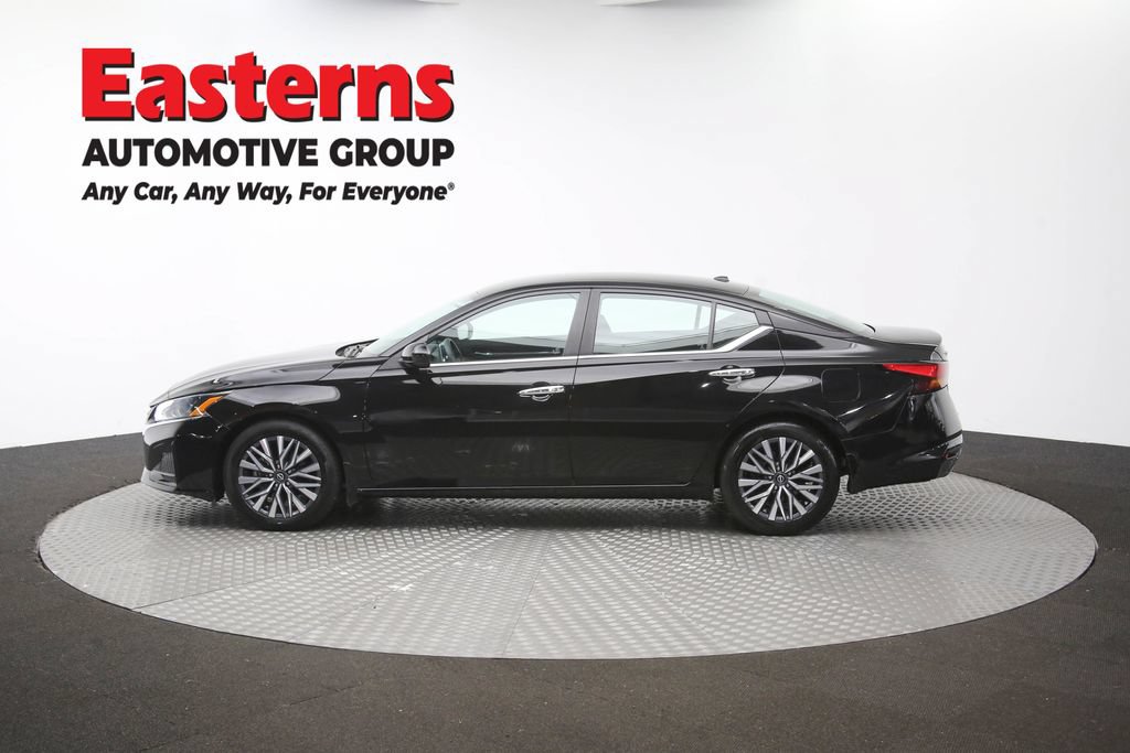 Used 2023 Nissan Altima 2.5 SV FWD image 59