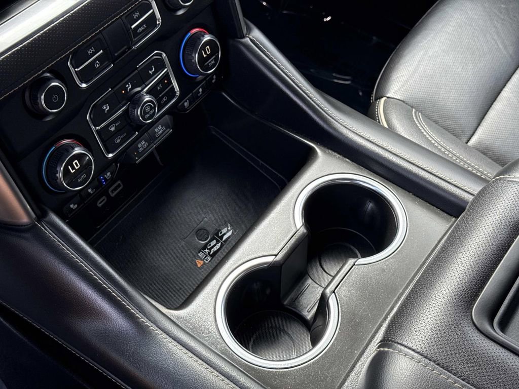 Used 2024 Chevrolet Tahoe Premier RWD image 28