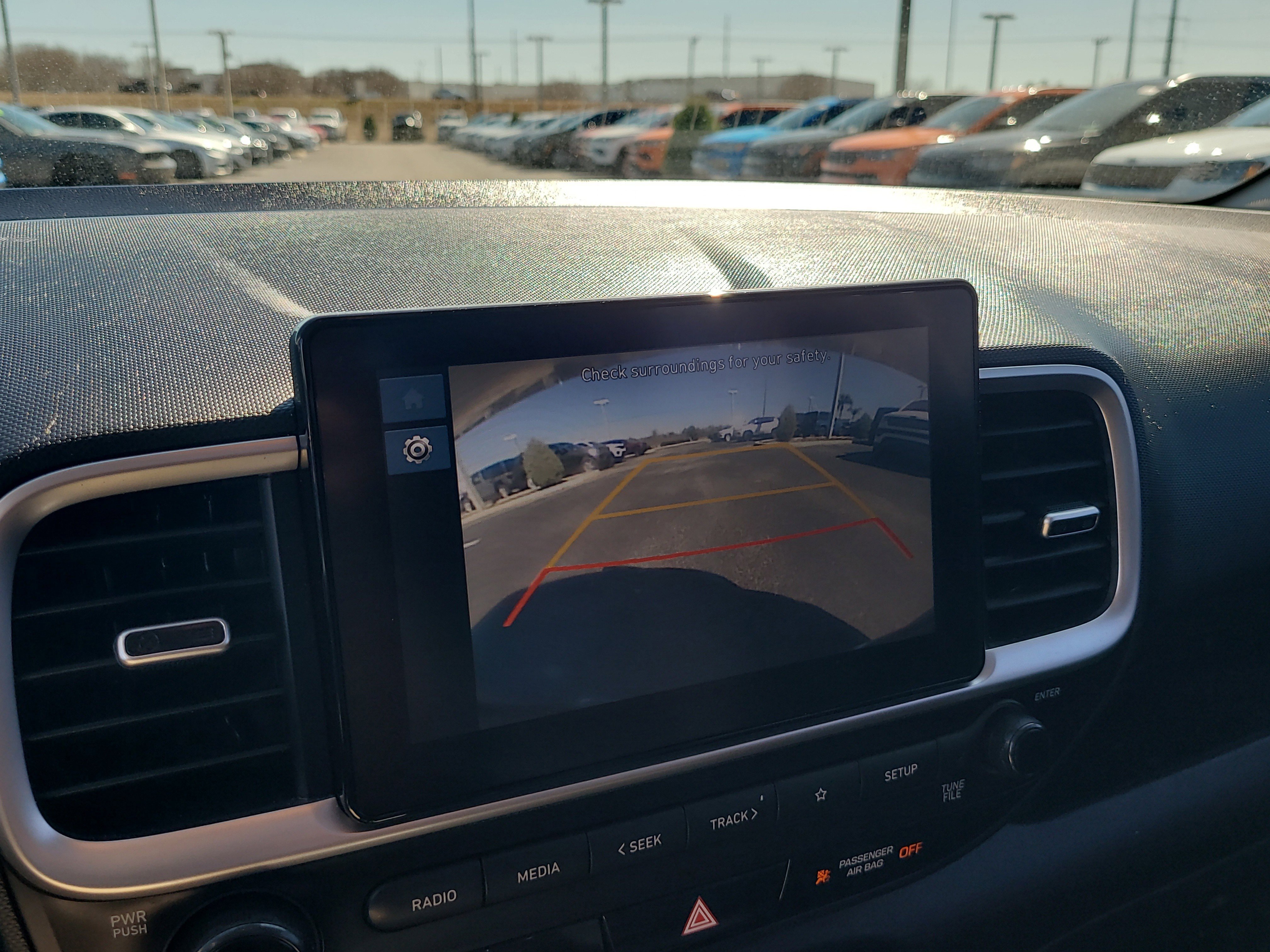 Used 2024 Hyundai Venue SEL image 22