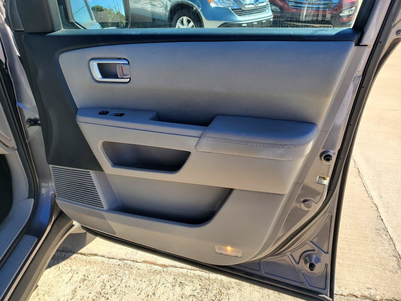 Used 2014 Honda Pilot LX image 5