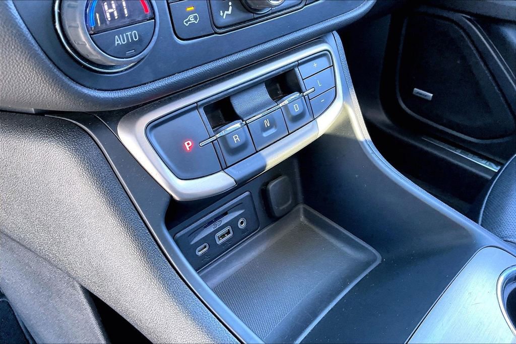 Used 2024 GMC Terrain Denali image 20