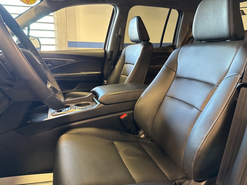 Certified 2025 Honda Ridgeline RTL image 22