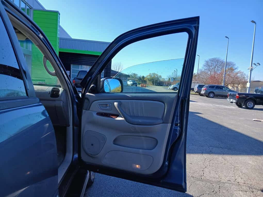 Used 2005 Toyota Sequoia Limited image 10