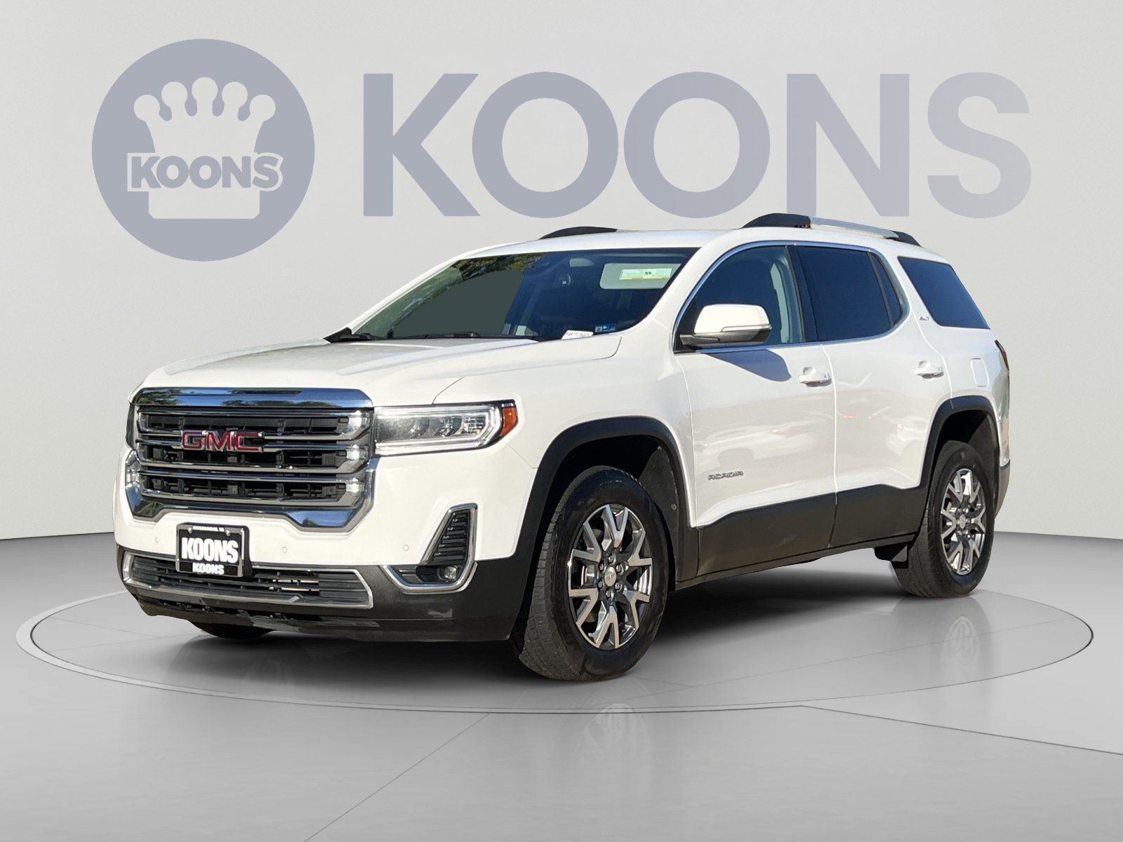 Used 2023 GMC Acadia SLT AWD/4WD image 1