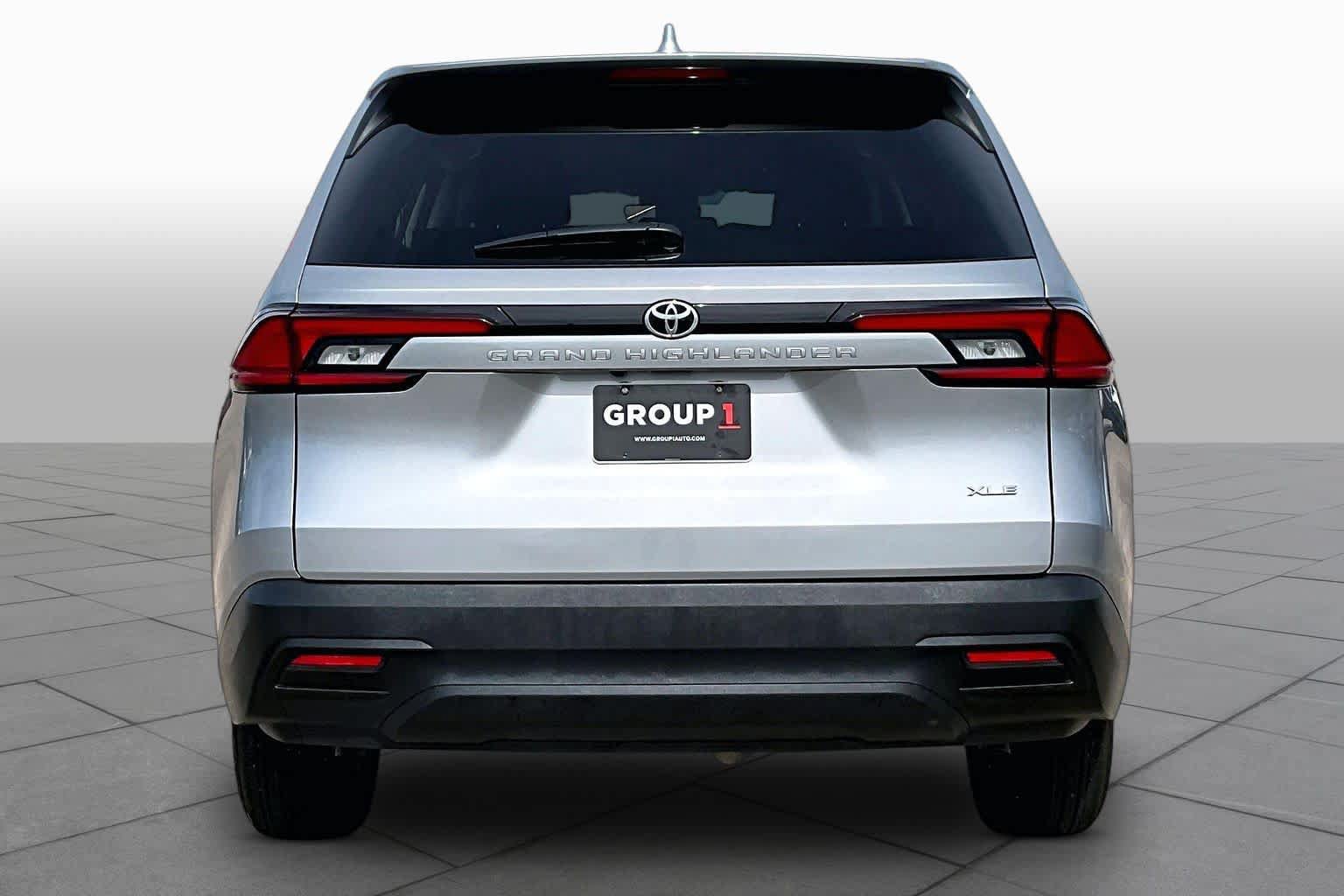 Certified 2026 Toyota Grand Highlander FWD image 5
