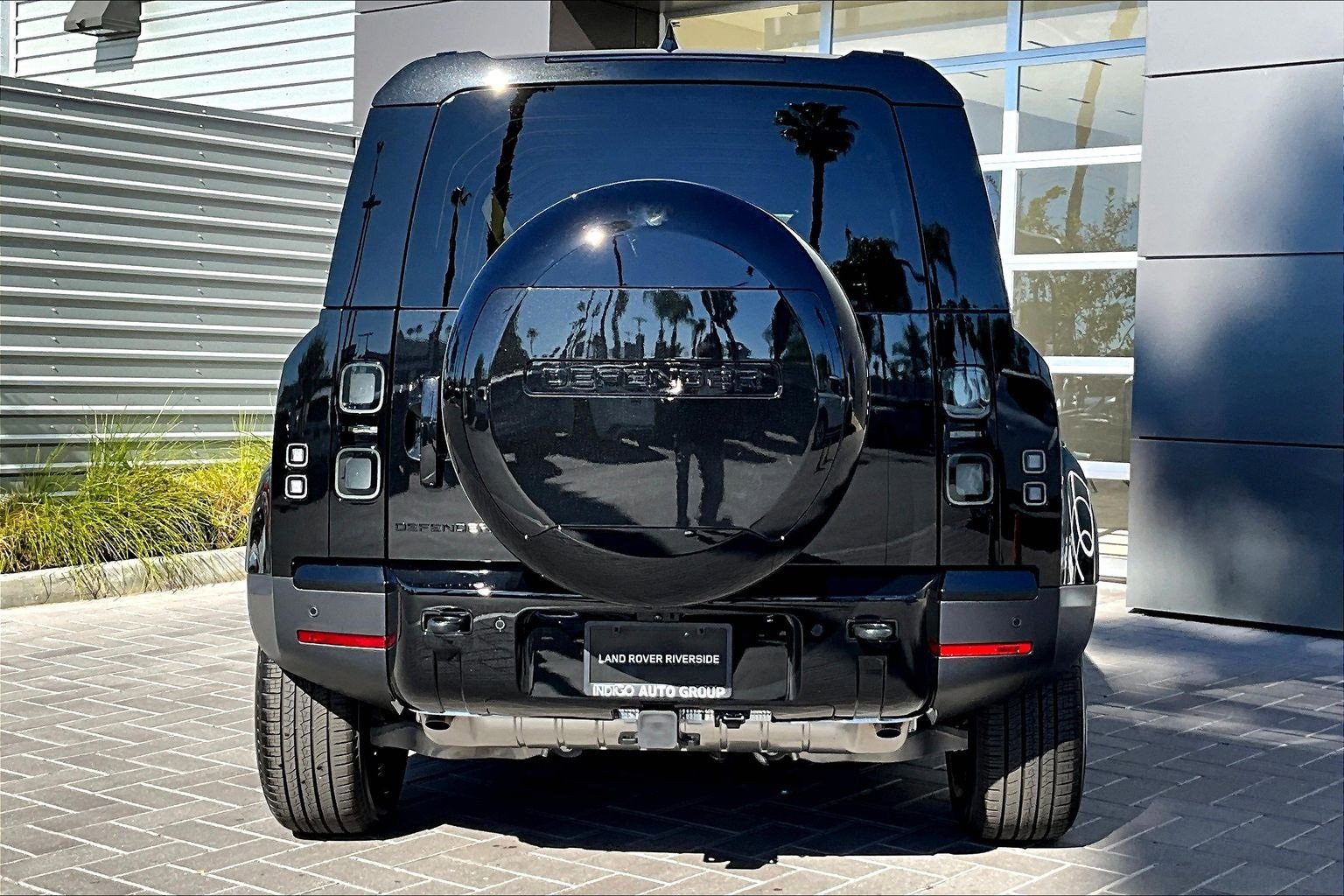 New 2026 Land Rover Defender 110 S image 4