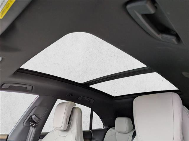 Used 2024 Porsche Macan 4 Electric image 15