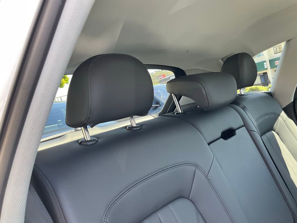 Used 2020 Audi Q5 e Premium w/ Convenience Package image 53