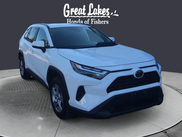 Used 2025 Toyota RAV4 XLE AWD/4WD image 7