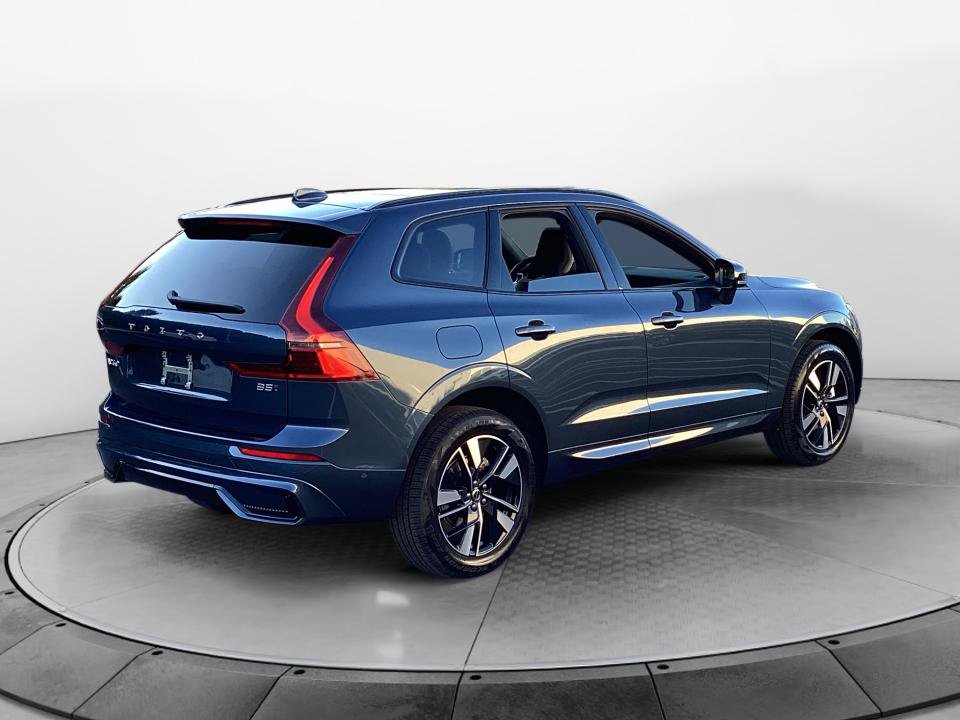 New 2027 Volvo XC60 B5 Plus AWD/4WD image 7