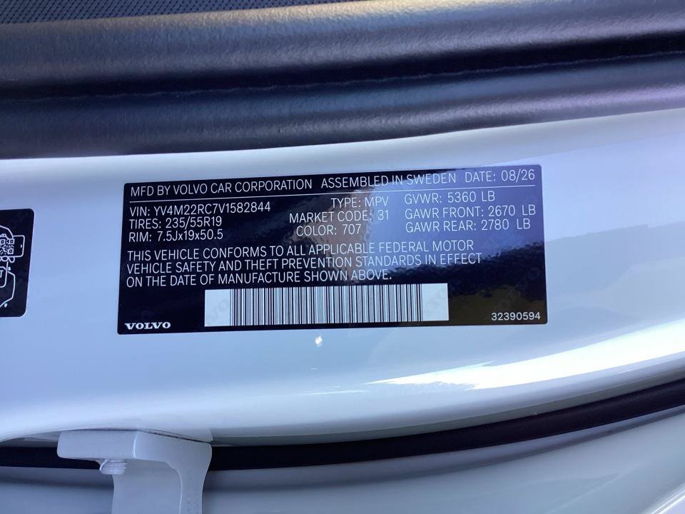 New 2027 Volvo XC60 B5 Plus AWD/4WD image 35