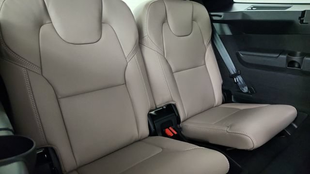 New 2026 Volvo XC90 T8 Ultra w/ Protection Package Premier AWD/4WD image 34