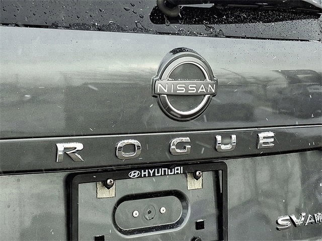 Used 2023 Nissan Rogue SV image 29