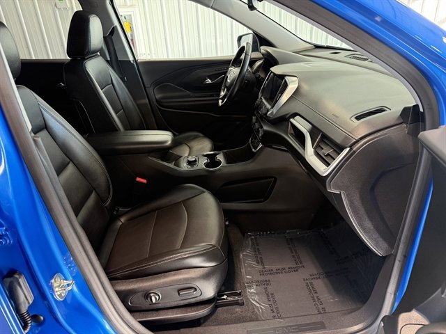 Used 2024 GMC Terrain SLT image 27
