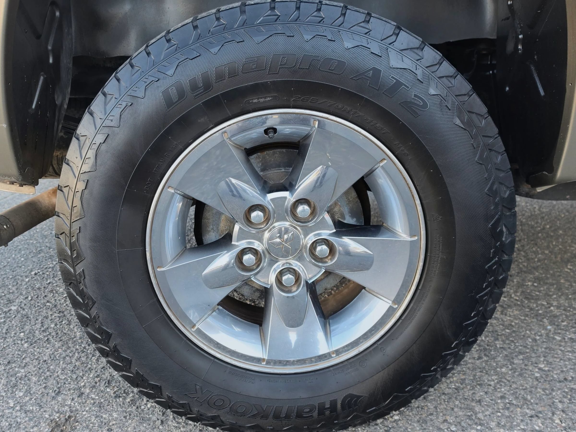 Used 2006 Mitsubishi Raider XLS AWD/4WD image 37