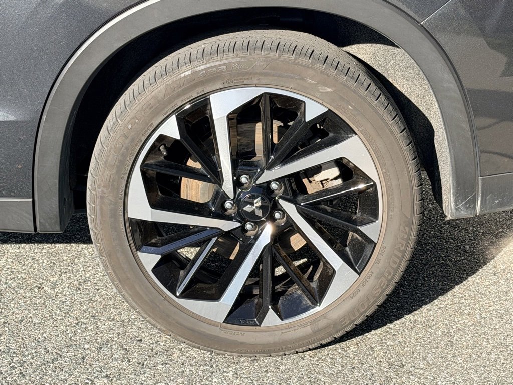 Used 2024 Mitsubishi Outlander SE image 27