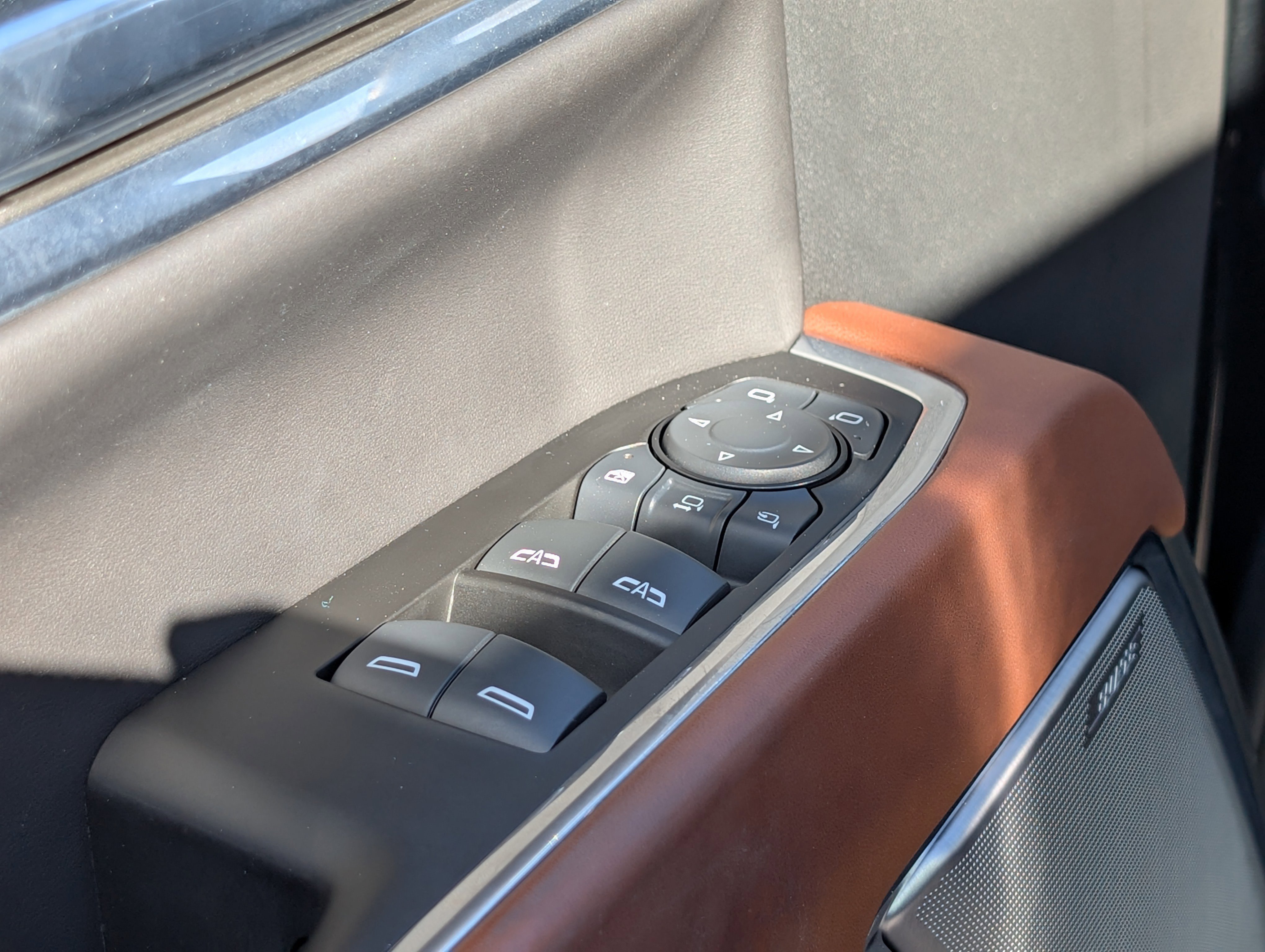 Used 2024 GMC Sierra 2500 Denali Ultimate w/ Max Trailering Package image 20