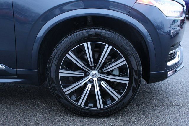 Used 2025 Volvo XC90 B5 Core image 34