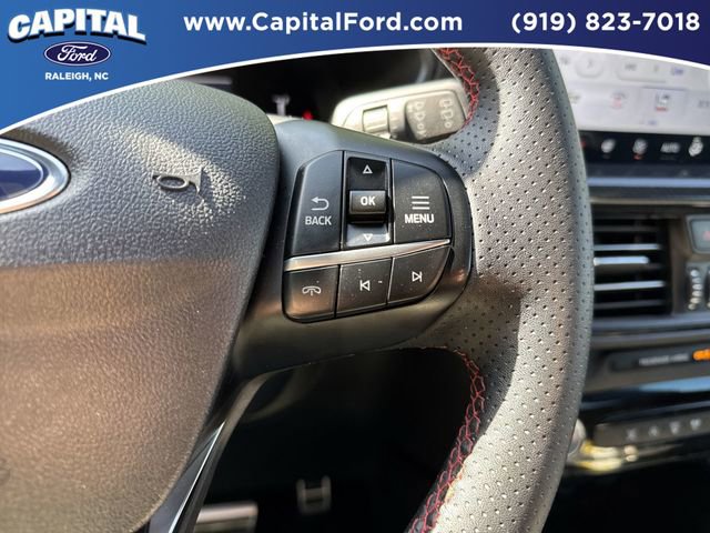 Certified 2024 Ford Escape ST-Line w/ Tech Pack #1 AWD/4WD image 23