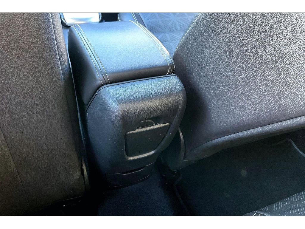 Used 2017 Buick Cascada Premium image 31