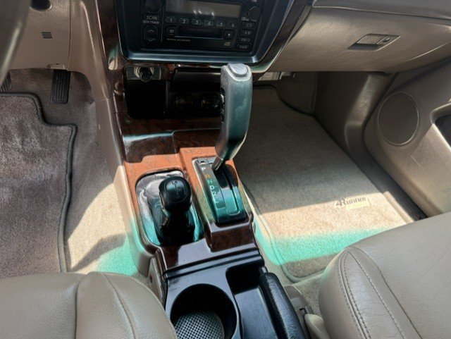 Used 2001 Toyota 4Runner Limited AWD/4WD image 11