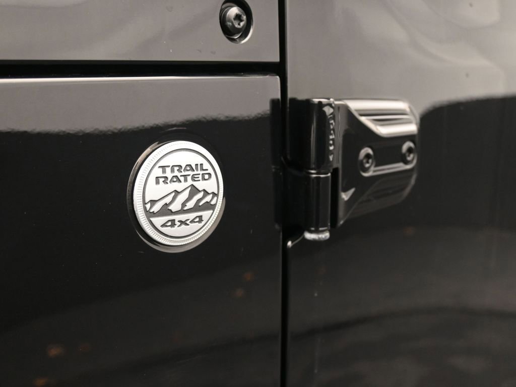 Used 2021 Jeep Wrangler Unlimited Sahara image 18