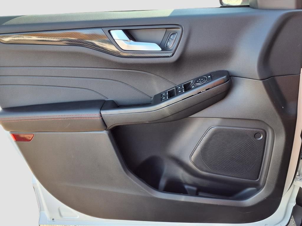 New 2026 Ford Escape ST-Line w/ Tech Pack #1 image 26