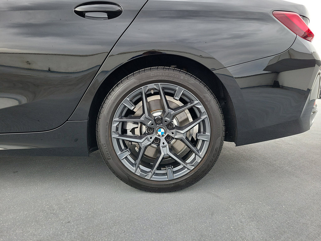 Used 2026 BMW 330i Sedan w/ Convenience Package RWD image 6
