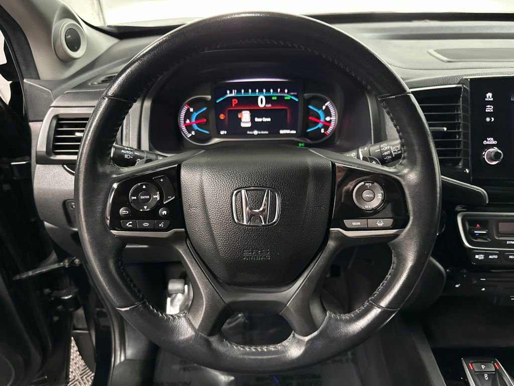 Used 2022 Honda Pilot Touring image 11