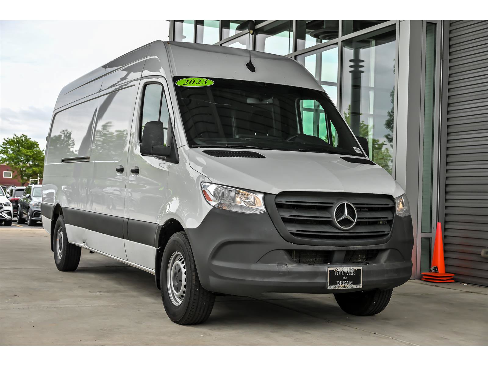 Used 2023 Mercedes-Benz Sprinter 2500 video 1