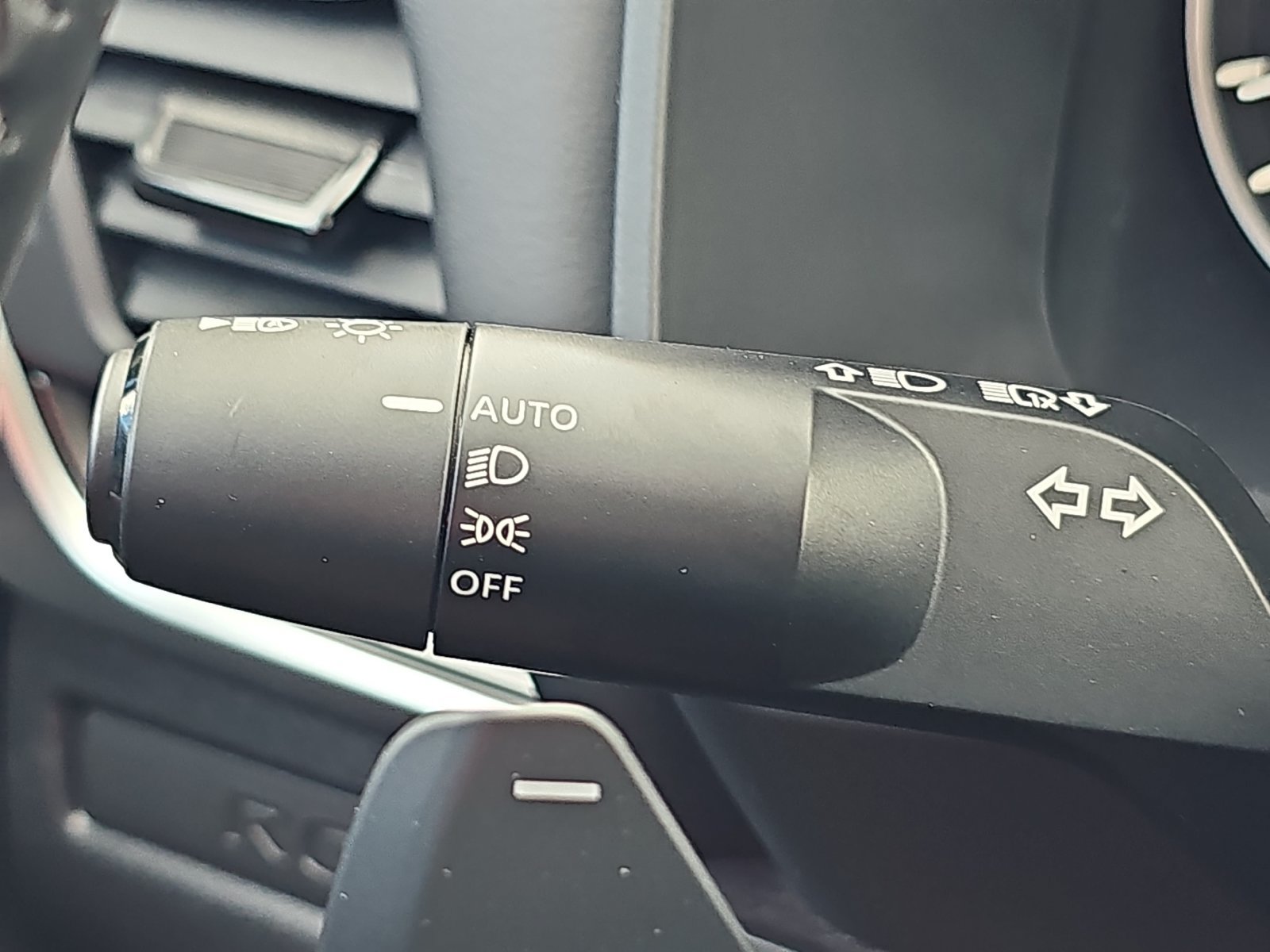 New 2027 Nissan Rogue Dark Armor FWD image 36