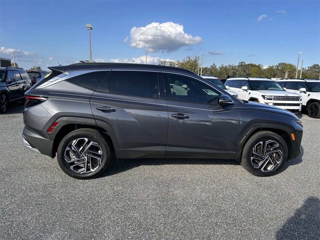 Used 2025 Hyundai Tucson Limited image 8