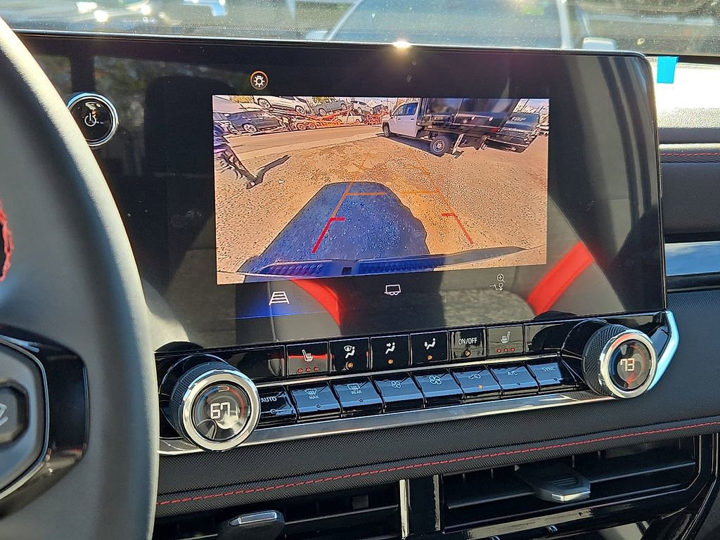 Used 2024 Chevrolet Colorado Z71 w/ Z71 Convenience Package 2 image 24