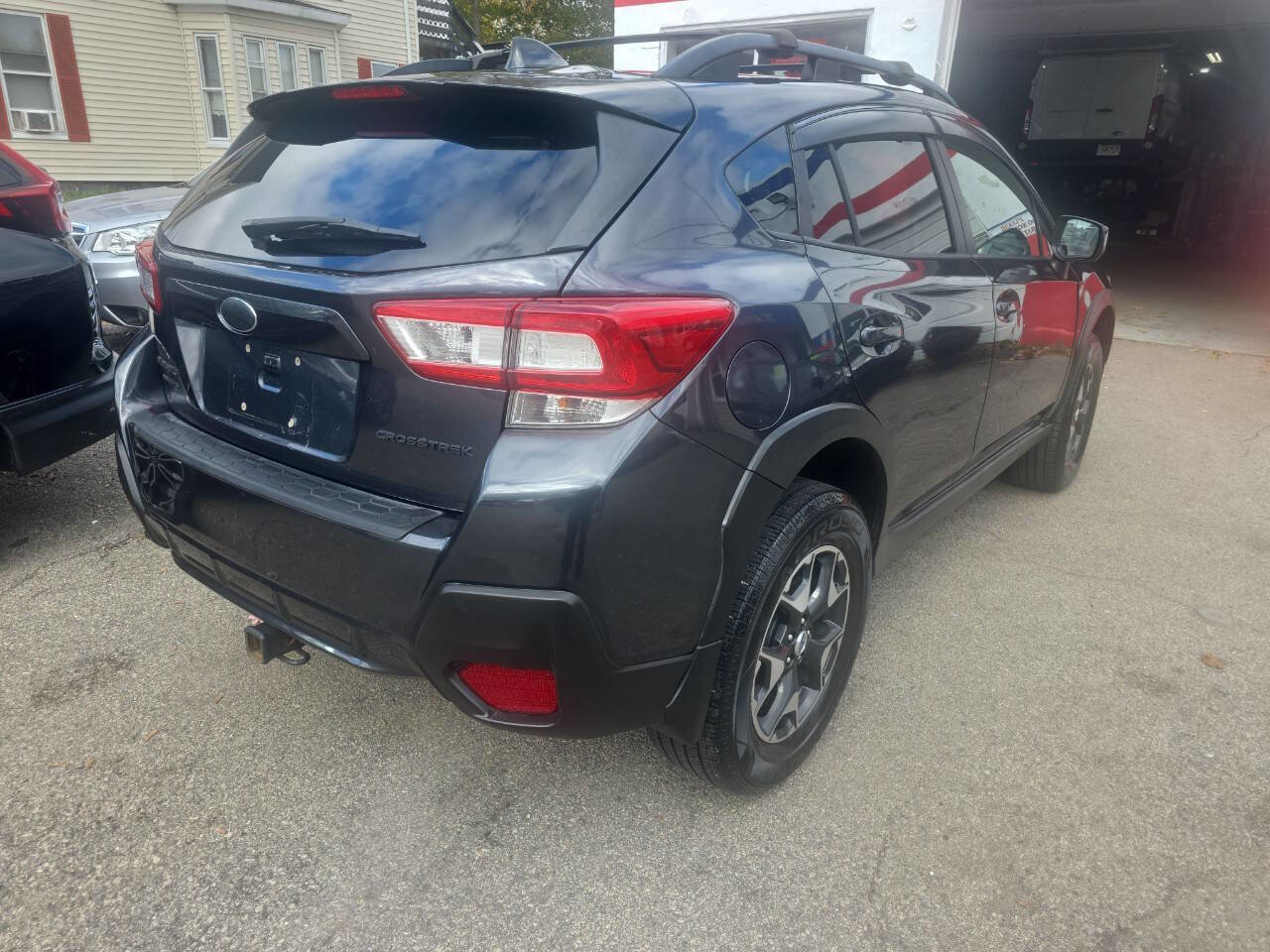 Used 2018 Subaru Crosstrek 2.0i Premium image 3