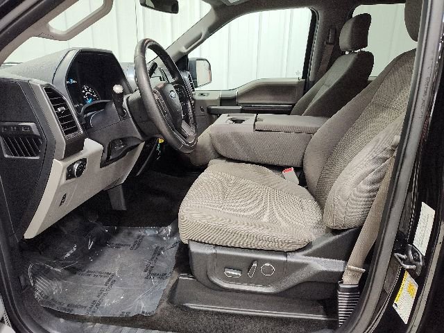 Used 2017 Ford F150 XLT w/ Equipment Group 302A Luxury AWD/4WD image 12