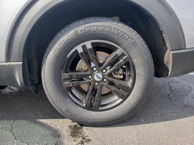 Used 2021 Ford Explorer XLT image 27