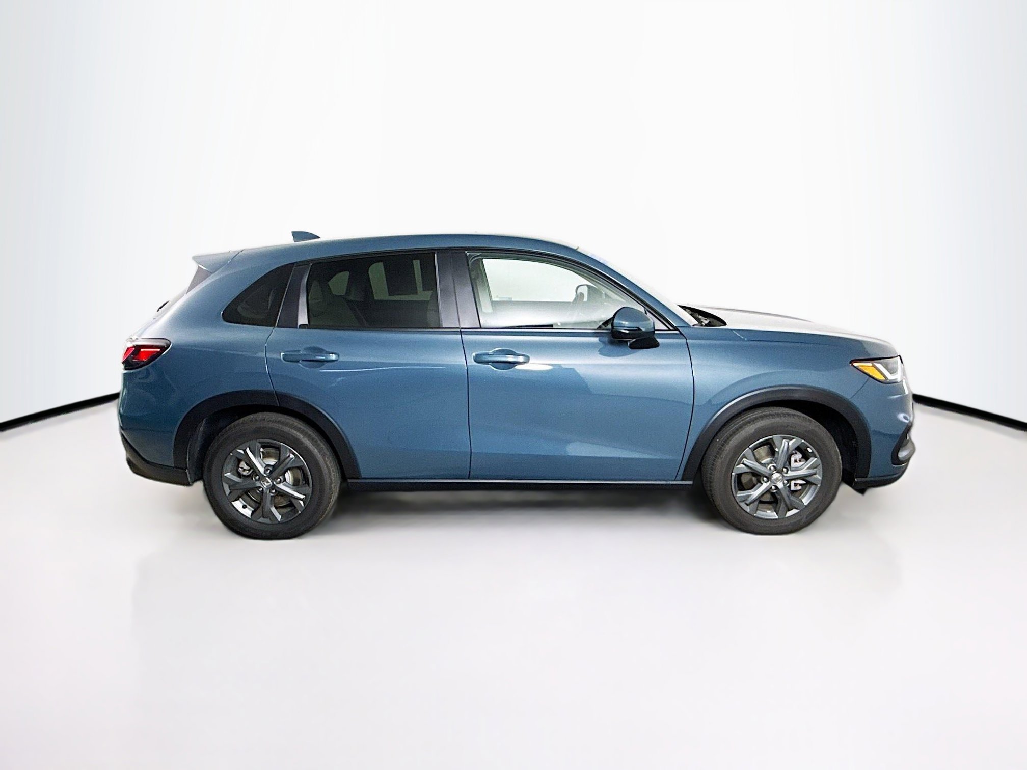 Certified 2026 Honda HR-V LX image 2