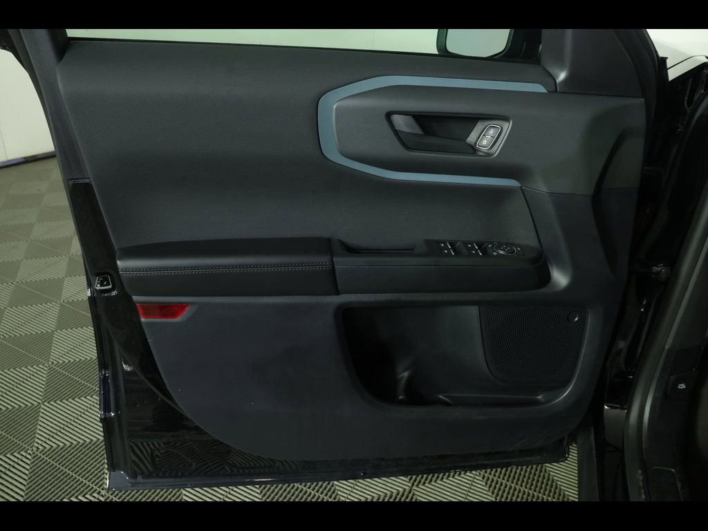 Used 2023 Ford Bronco Sport Badlands image 21