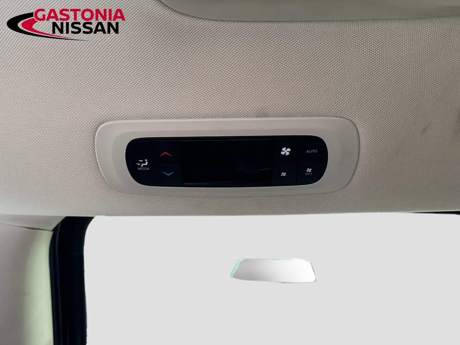 Used 2024 Chrysler Pacifica Touring-L FWD image 34