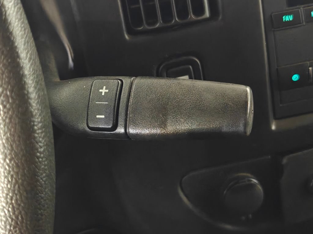 Used 2017 Chevrolet Express 2500 RWD image 11