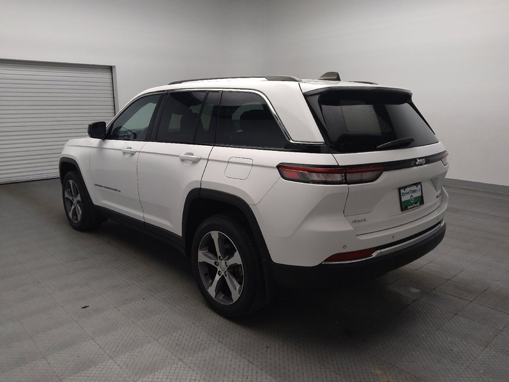 Used 2023 Jeep Grand Cherokee Limited w/ MOPAR Finishing Package AWD/4WD image 5