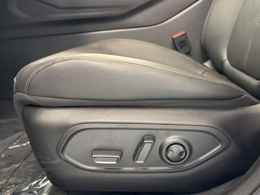 New 2026 Jeep Cherokee Overland w/ Advanced Pro Tech Group image 17