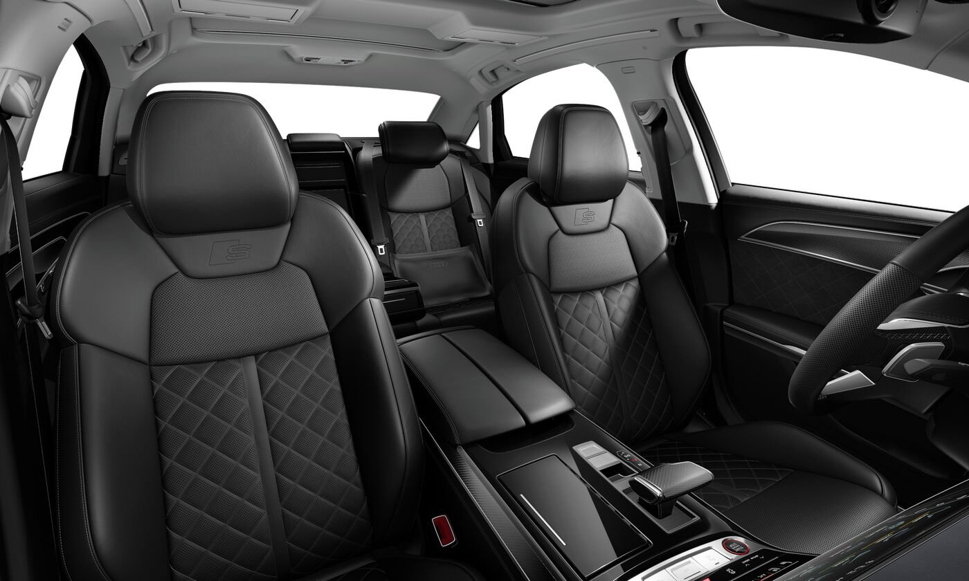 Certified 2023 Audi S8 w/ S8 Executive Package AWD/4WD image 5