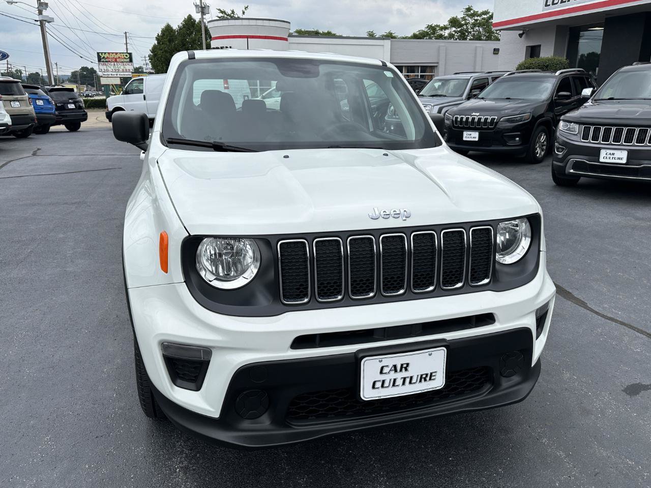 Used 2019 Jeep Renegade Sport AWD/4WD image 4