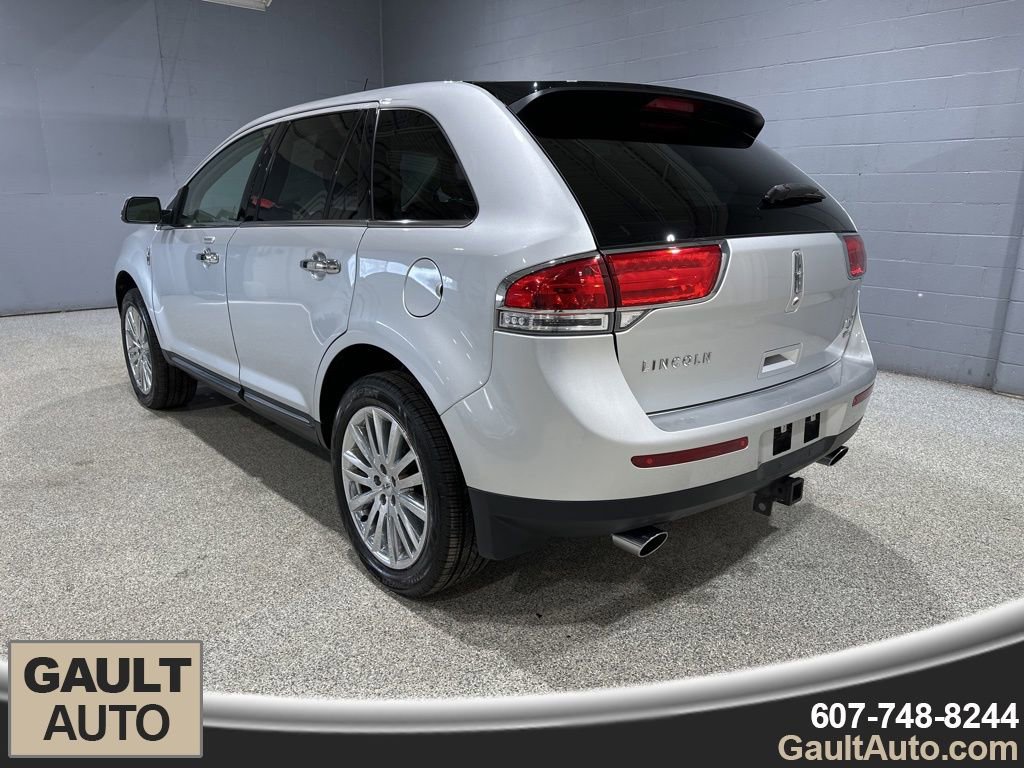 Used 2015 Lincoln MKX AWD w/ Equipment Group 102A image 6