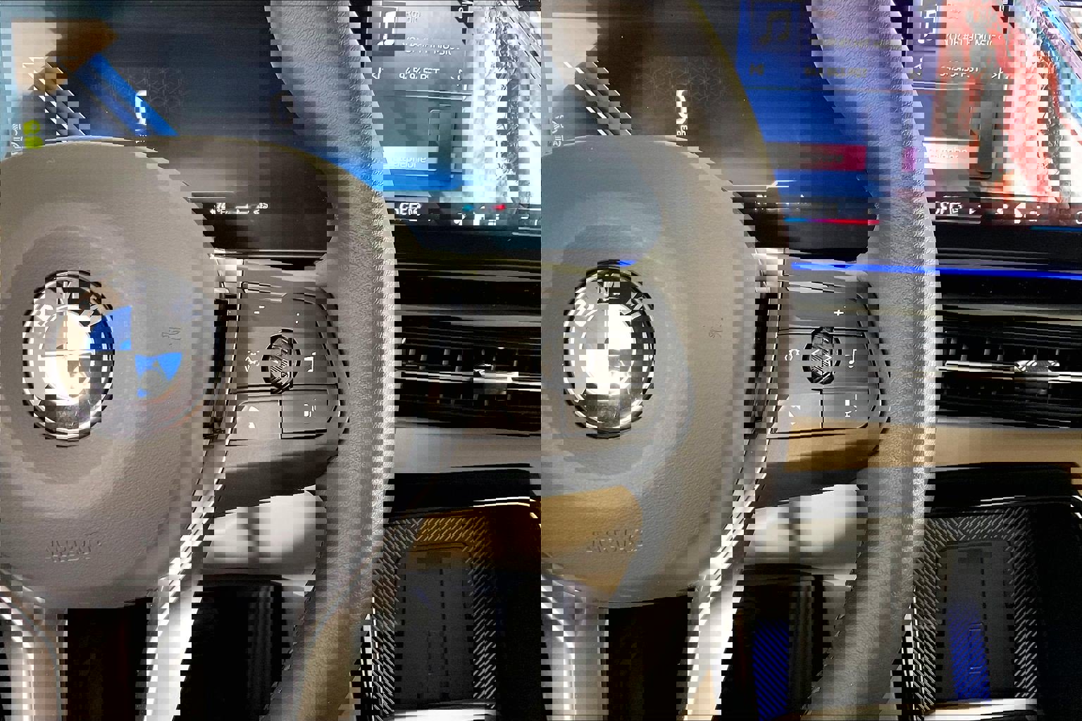 Certified 2025 BMW X1 xDrive28i w/ Convenience Package image 19