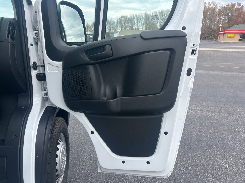 New 2025 RAM ProMaster 2500 w/ Premium Convenience Group image 12