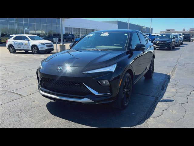 Certified 2024 Buick Envista Sport Touring w/ Convenience I Package FWD image 3